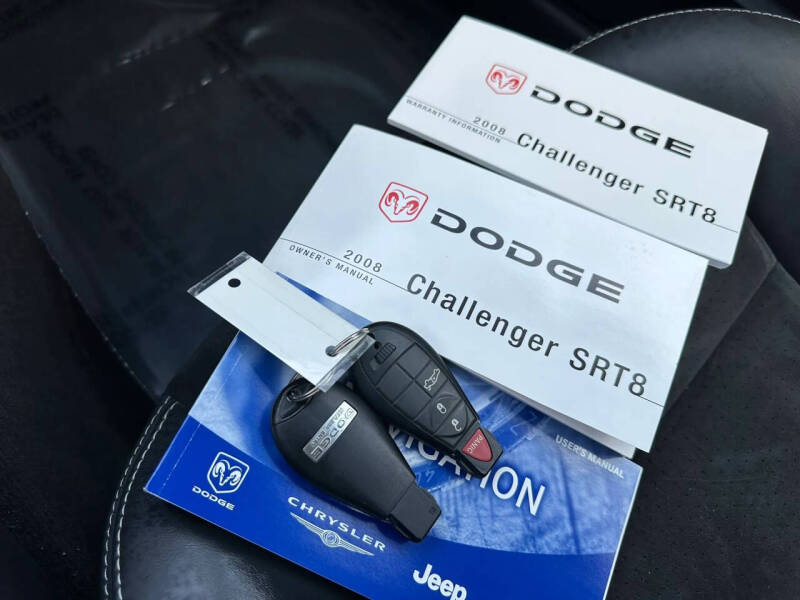 2008 Dodge Challenger SRT8