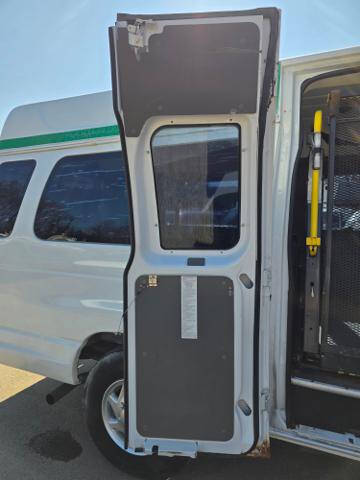 2012 Ford E-Series E-350 SD