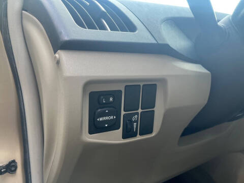 2011 Toyota Prius Two