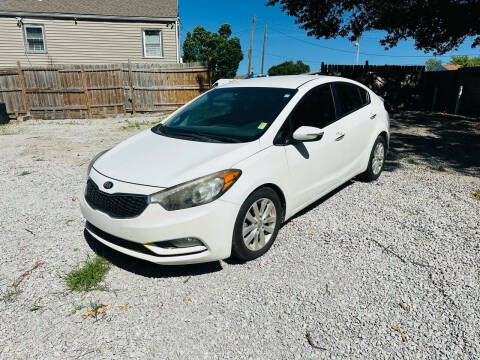 2015 Kia Forte for sale at Reliable Cars KC LLC in Independence MO