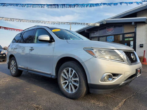 2013 Nissan Pathfinder for sale at Michigan city Auto Inc in Michigan City IN