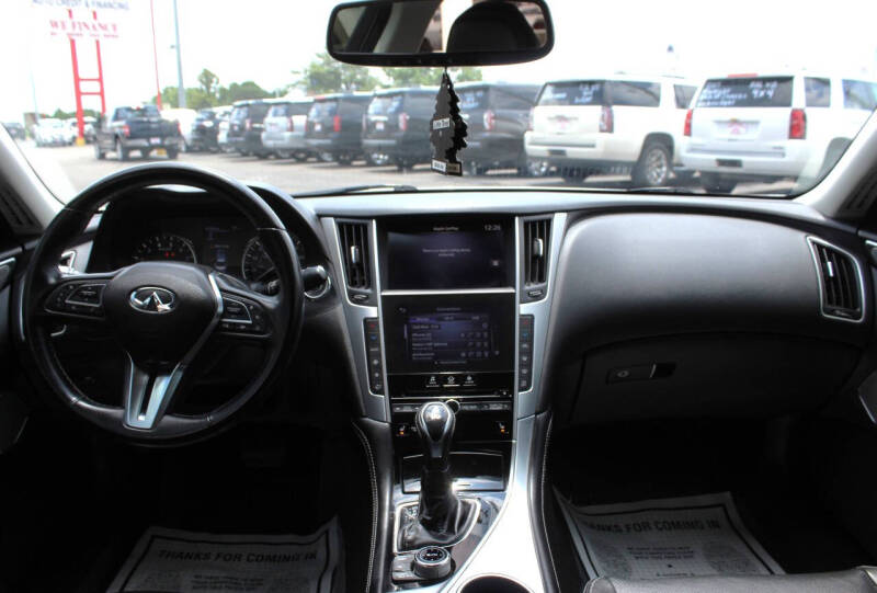 2021 Infiniti Q50 Luxe