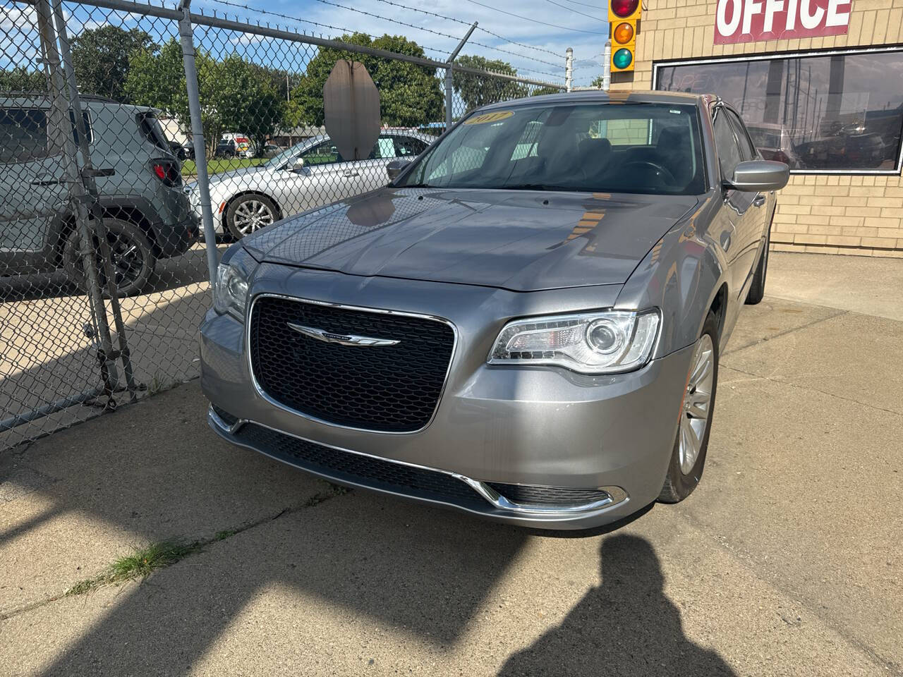 2017 Chrysler 300 for sale at Matthew's Stop & Look Auto Sales in Detroit, MI