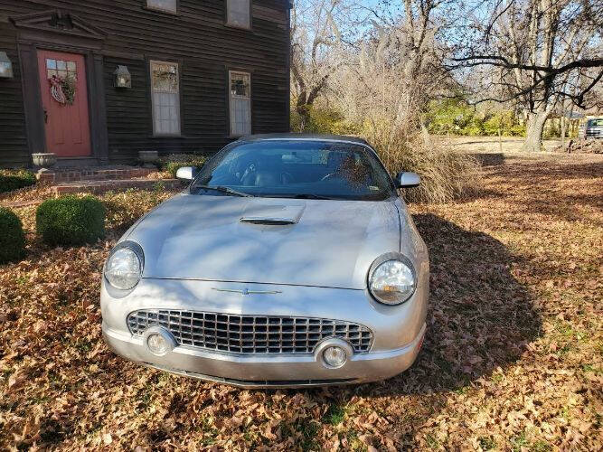 2004 Ford Thunderbird