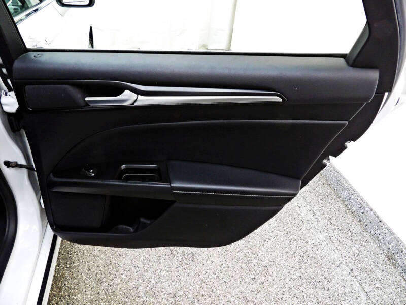 2019 Ford Fusion Hybrid Titanium