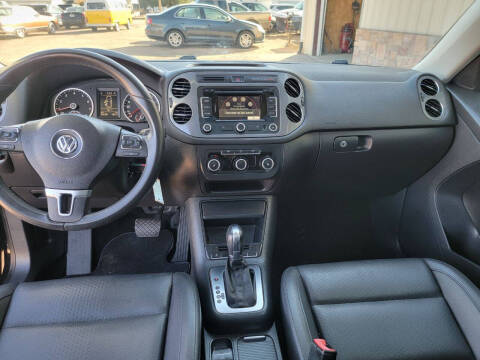 2012 Volkswagen Tiguan LE