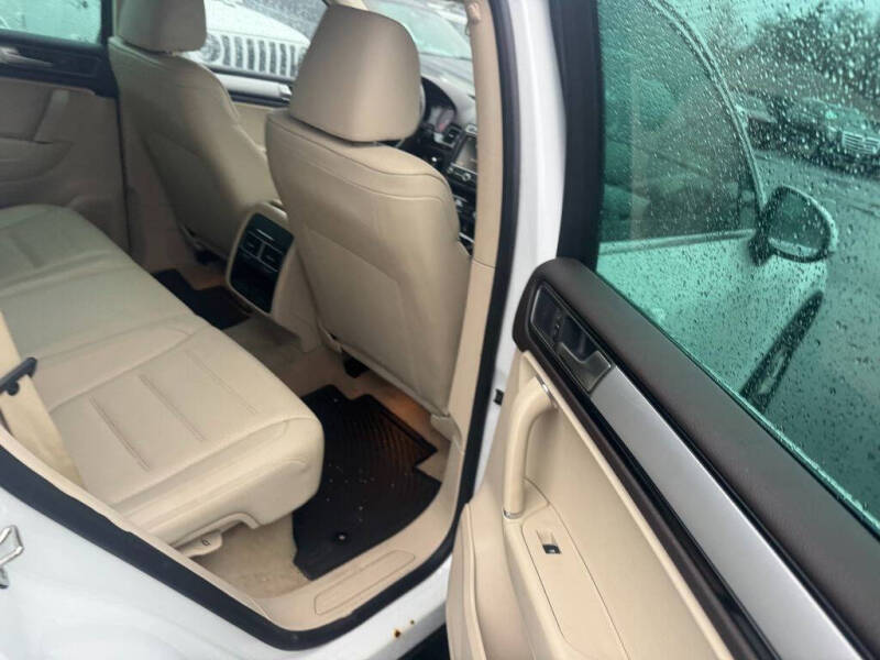 2016 Volkswagen Touareg