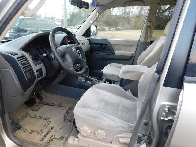 2002 Mitsubishi Montero XLS