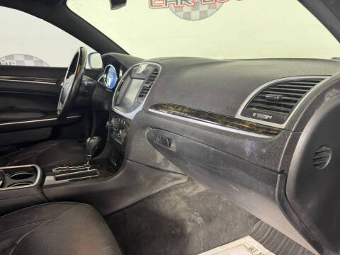 2014 Chrysler 300 C