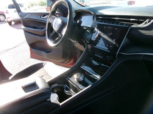 2023 Jeep Grand Cherokee Laredo