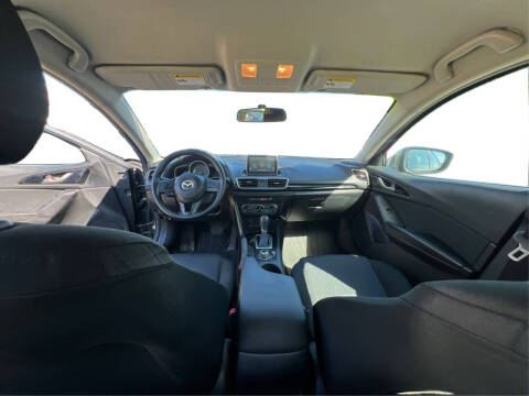 2016 Mazda MAZDA3 i Sport