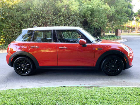 2015 MINI Hardtop 4 Door Cooper