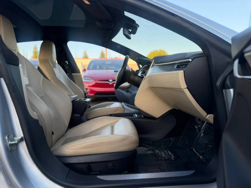 2016 Tesla Model S
