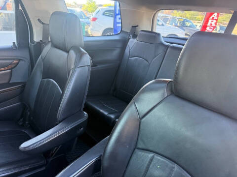 2016 GMC Acadia Denali