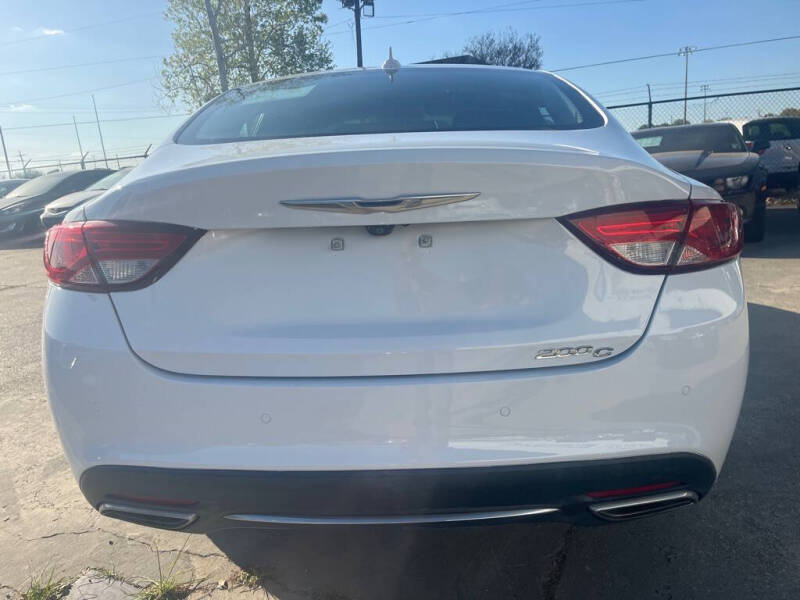 2015 Chrysler 200 C