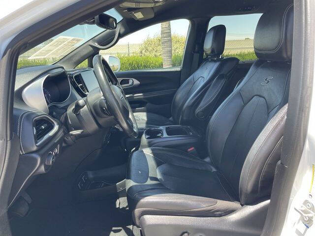 2021 Chrysler Pacifica Touring L