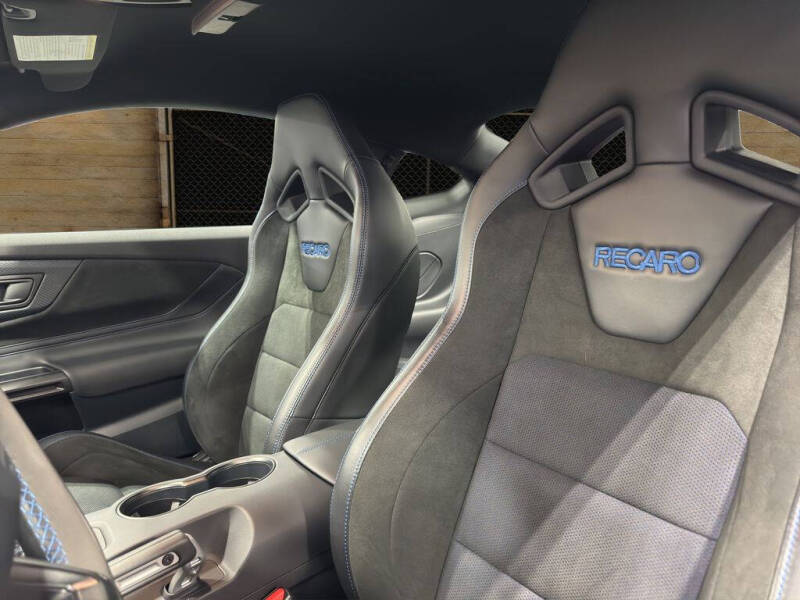 2024 Ford Mustang Dark Horse