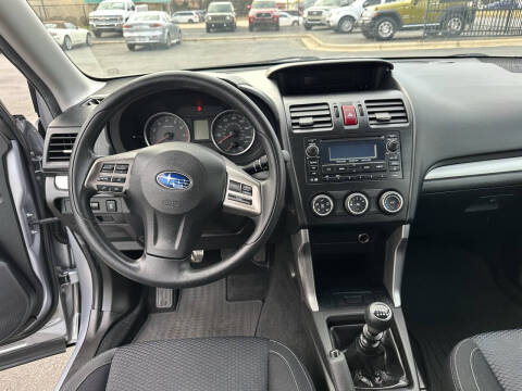 2014 Subaru Forester 2.5i