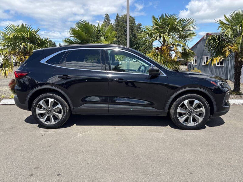 2024 Ford Escape Platinum