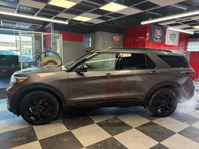 2022 Ford Explorer ST