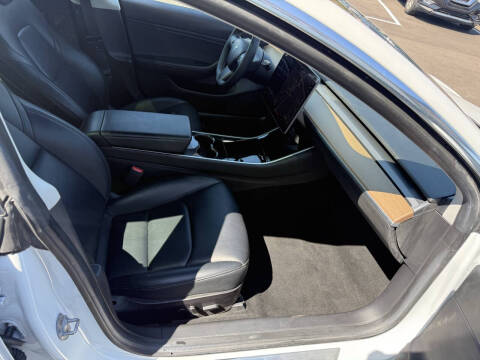 2019 Tesla Model 3 Standard Range Plus