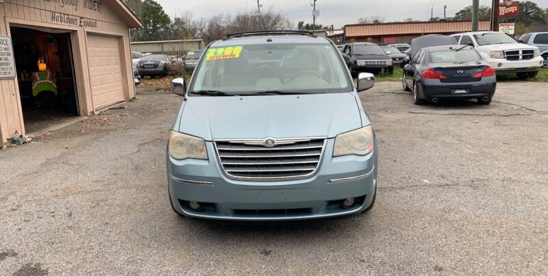2010 Chrysler Town and Country for sale at Auto Mart Rivers Ave in North Charleston SC