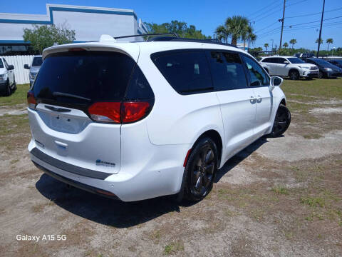 2019 Chrysler Pacifica Hybrid