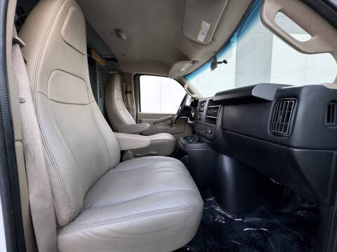 2016 Chevrolet Express 2500