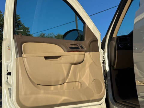 2014 Chevrolet Suburban LTZ