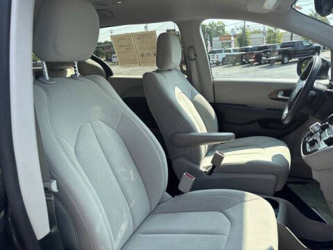 2017 Chrysler Pacifica Touring