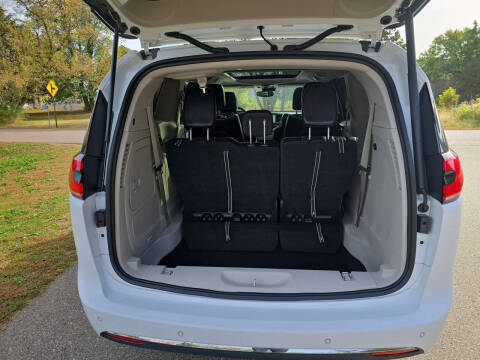 2022 Chrysler Pacifica Hybrid Limited