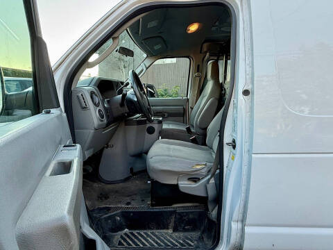 2011 Ford E-Series