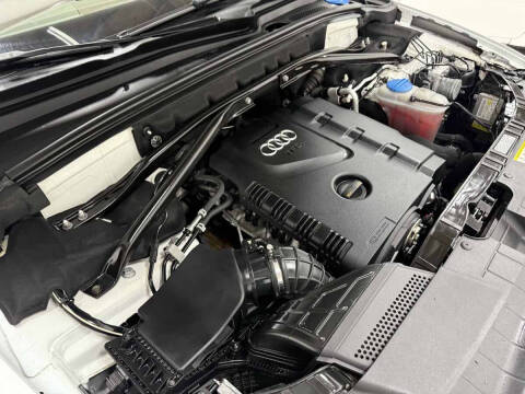 2011 Audi Q5 2.0T quattro Premium Plus