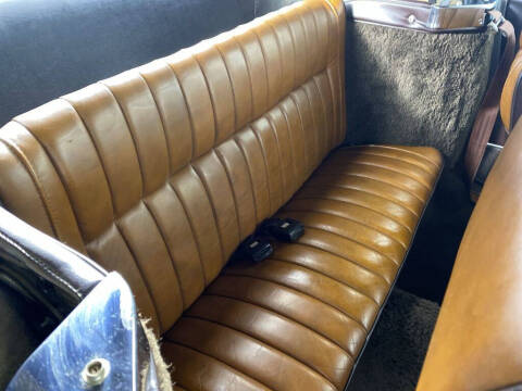 1982 Chrysler Le Baron Medallion