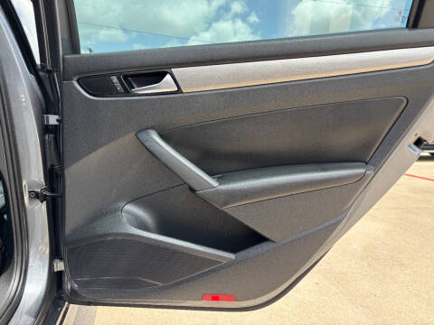 2014 Volkswagen Passat 2.0L TDI SE