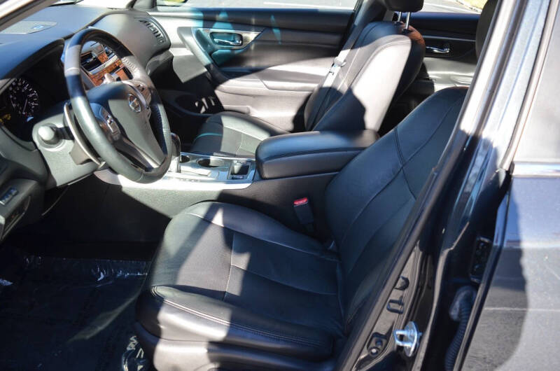 2014 Nissan Altima 3.5 SV