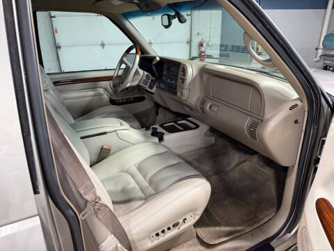 2000 Cadillac Escalade