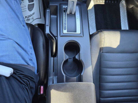 2005 Ford Mustang GT Premium