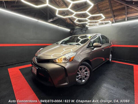 2016 Toyota Prius v Three