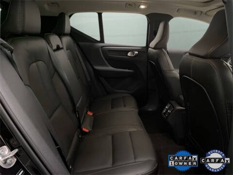 2025 Volvo XC40 B5 Plus Bright Theme