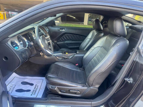 2012 Ford Mustang V6 Premium