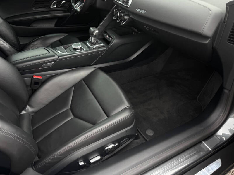 2017 Audi R8 5.2 quattro V10