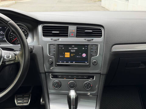 2017 Volkswagen Golf Alltrack TSI SE 4Motion