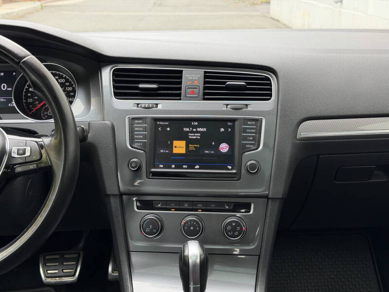 2017 Volkswagen Golf Alltrack TSI SE 4Motion