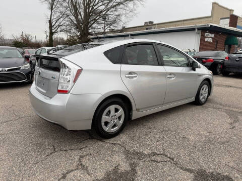 2010 Toyota Prius III