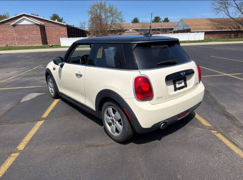 2017 MINI Hardtop 2 Door Cooper