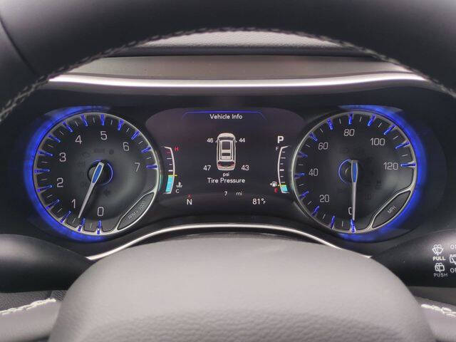 2026 Chrysler Voyager LX