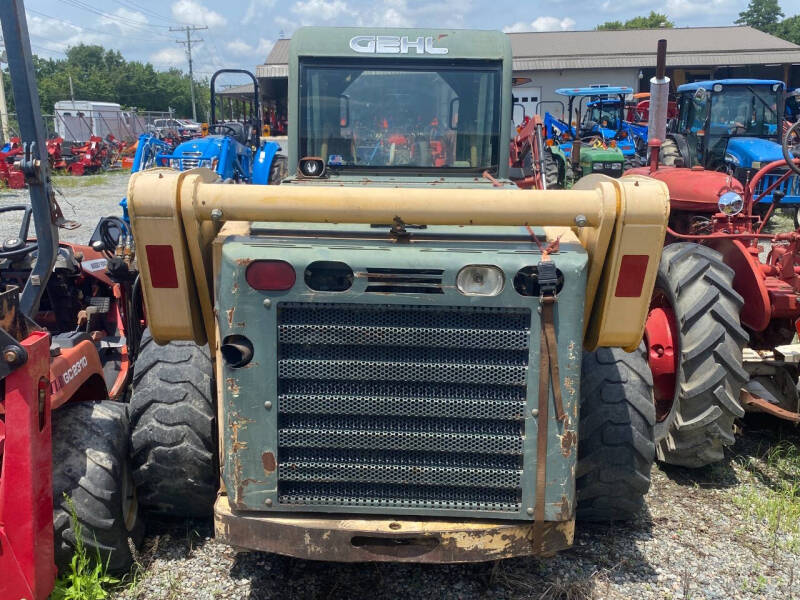 2007 Gehl 7810