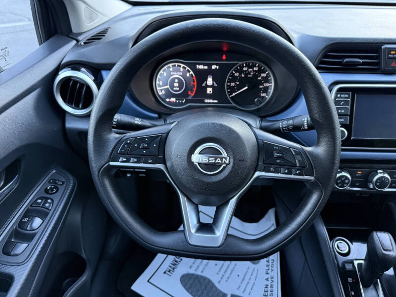 2025 Nissan Versa SV