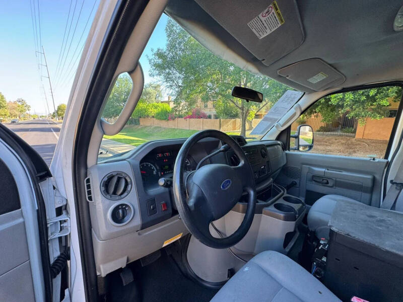 2010 Ford E-Series E-250